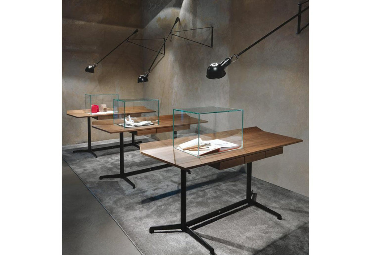 T90 Writing Desk, Osvaldo borsani, Tecno