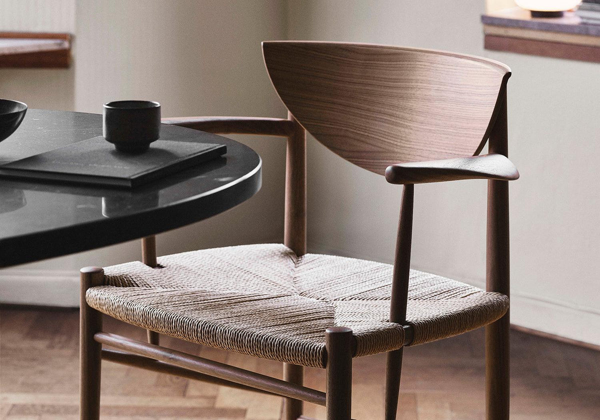 Drawn Armchair, Hvidt and molgaard, Andtradition