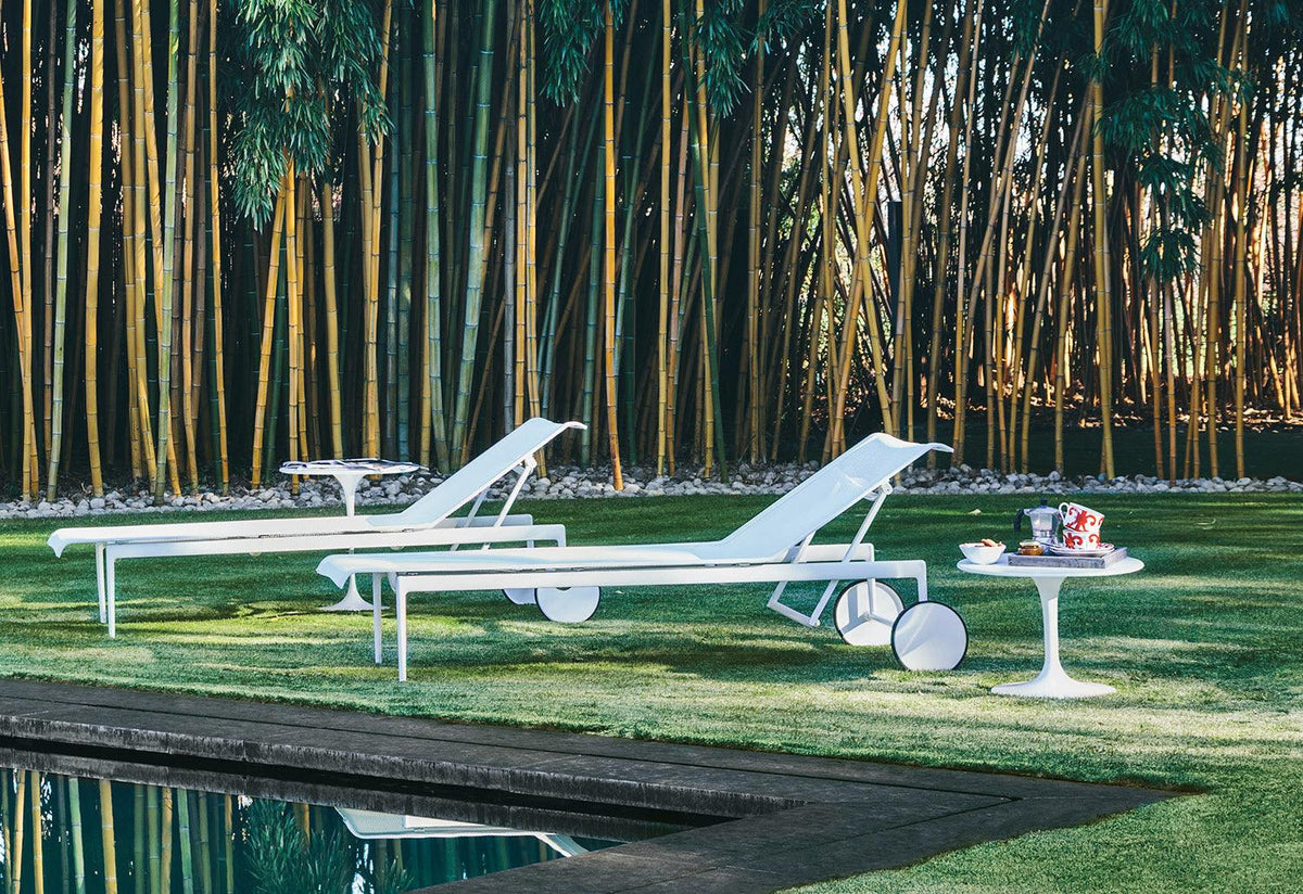 Tulip Outdoor Low Table, Eero saarinen, Knoll