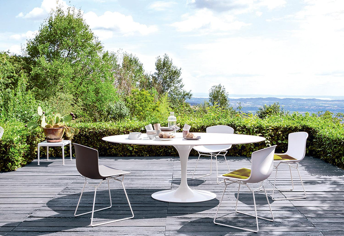 Tulip Outdoor Dining Table, Eero saarinen, Knoll