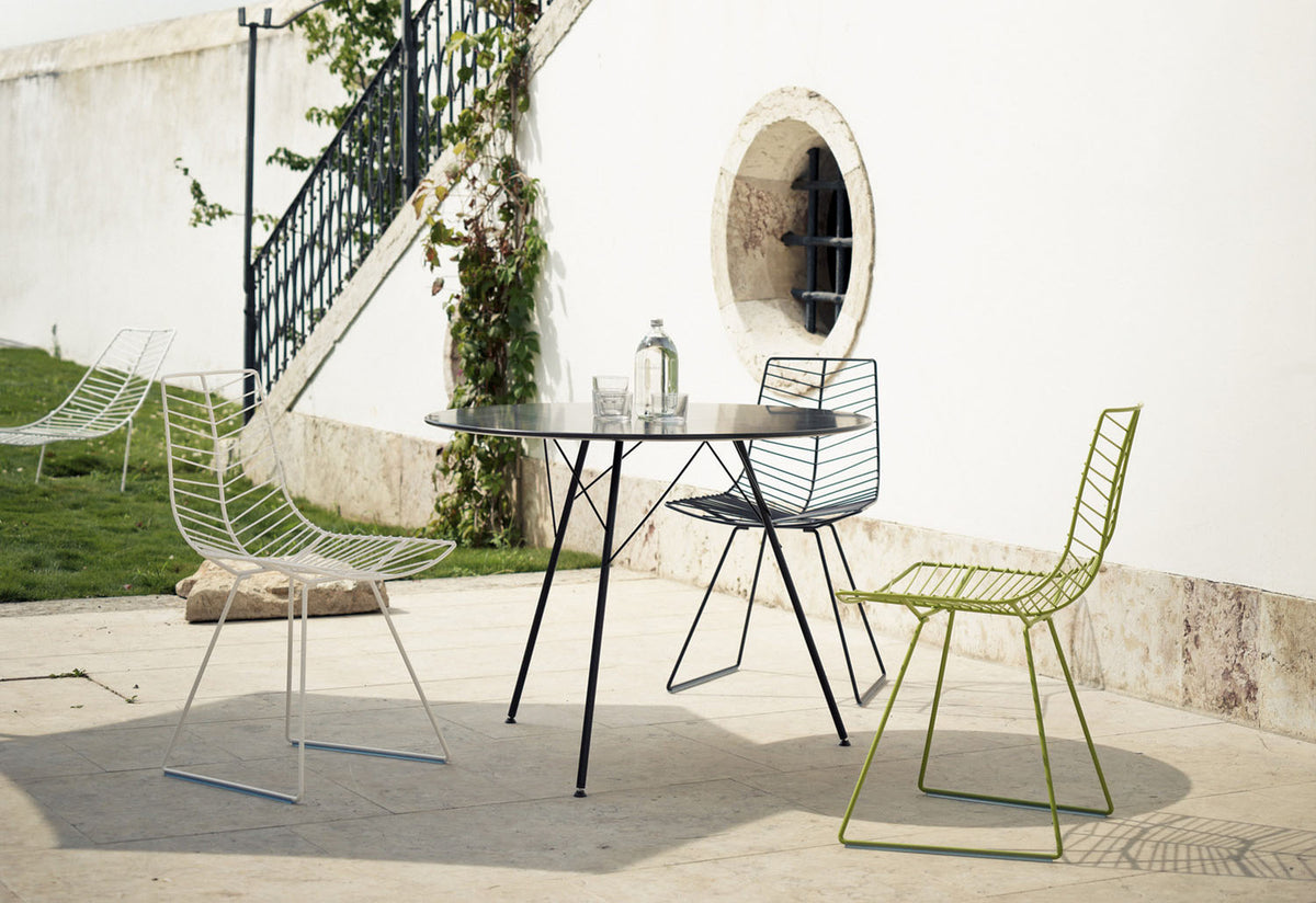 Leaf Outdoor Sled Chair, Lievore altherr molina, Arper