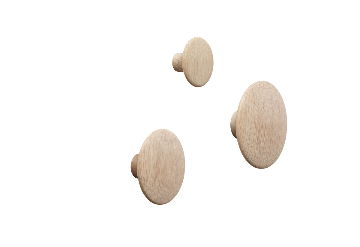 The Dots Hook | Oak, Tveit and tornoe, Muuto