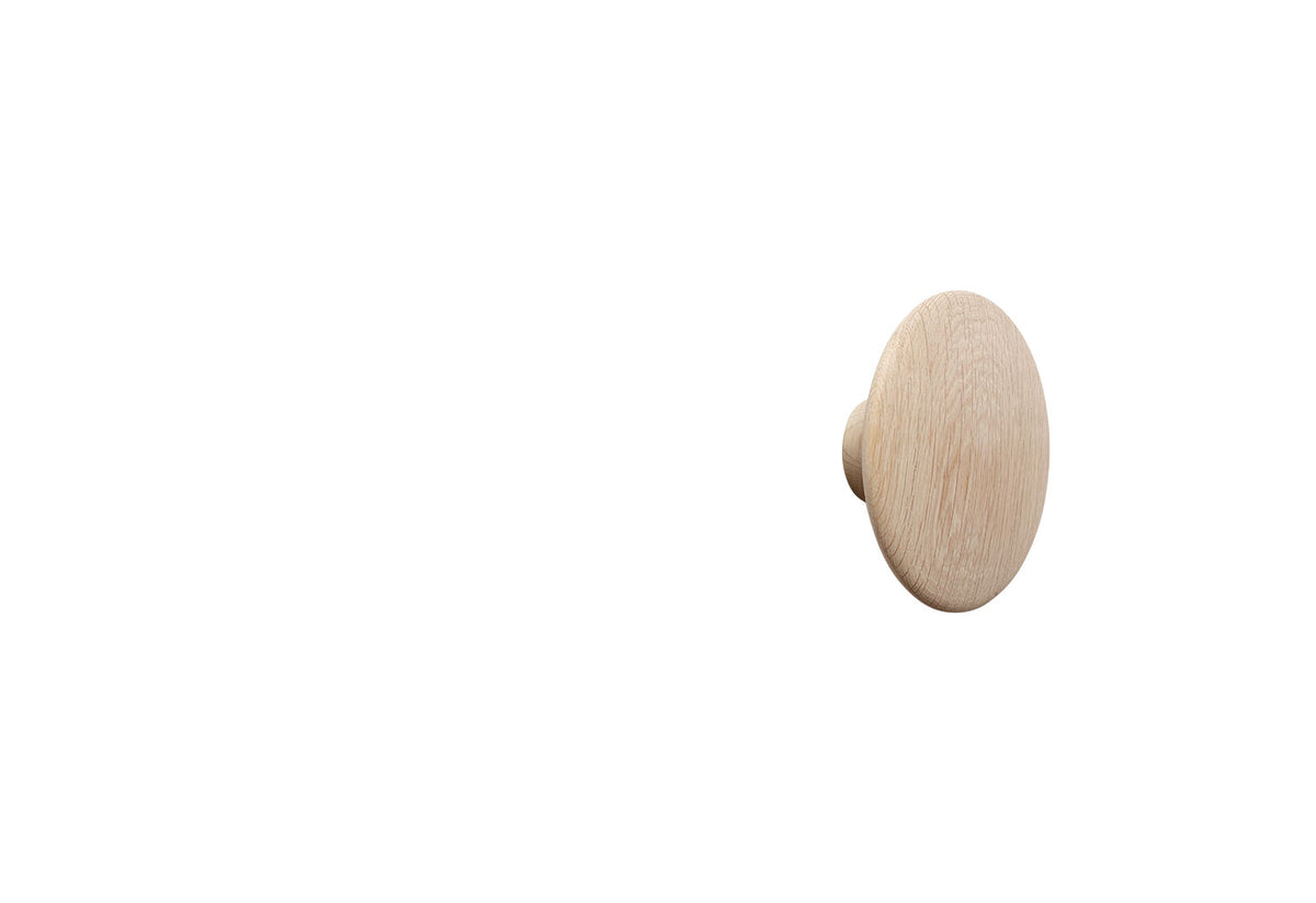 The Dots Hook | Oak, Tveit and tornoe, Muuto