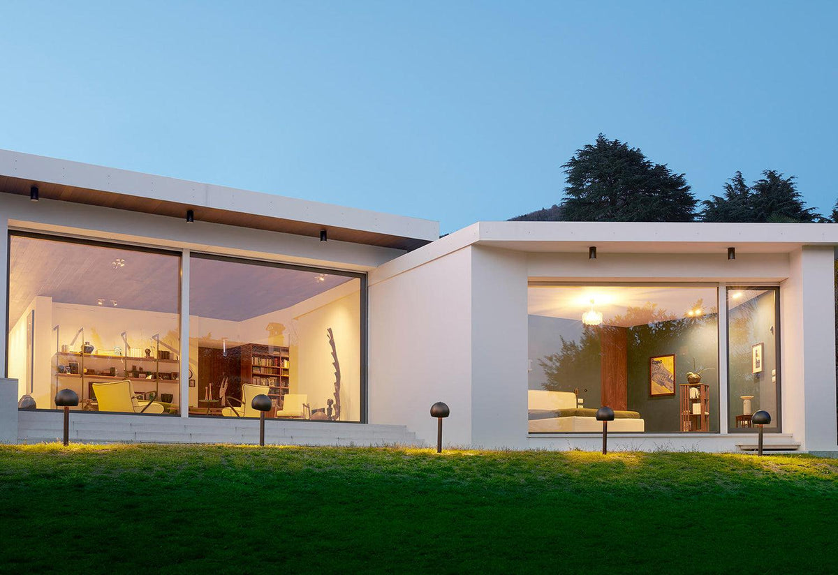 Otto Outdoor Lamp, Federica farina, Oluce