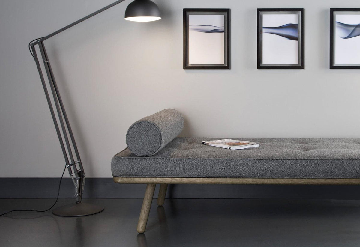 Day Bed One, Another country