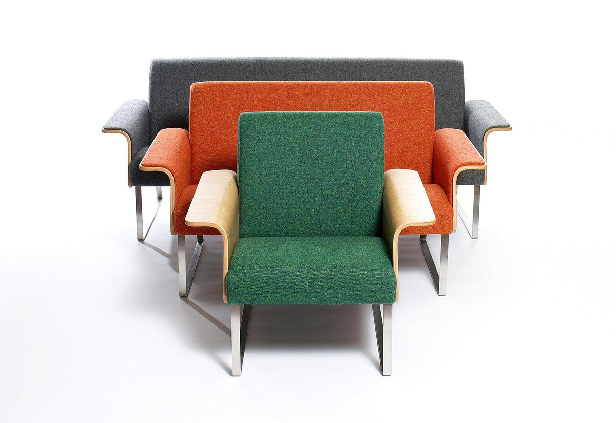 Avian AV2 Sofa, Robin day, Twentytwentyone