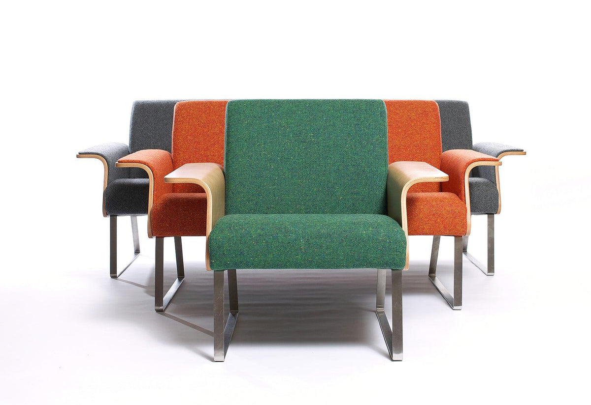 Avian AV3 Sofa, Robin day, Twentytwentyone