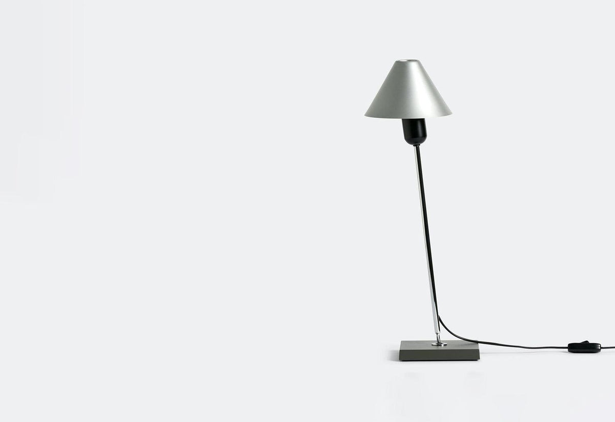 Gira Table Lamp, Massana tremoleda and ferrer, Santa and cole