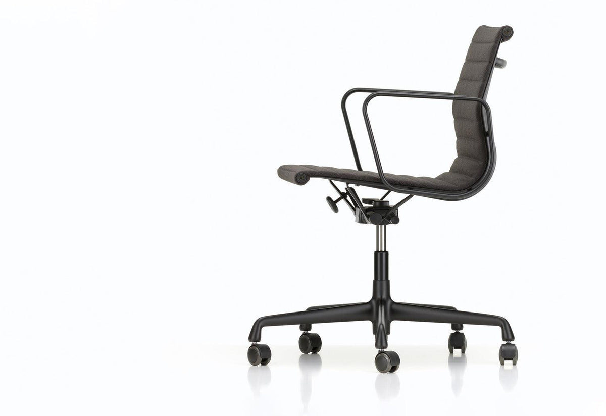 Eames EA 117 Chair, Charles and ray eames, Vitra