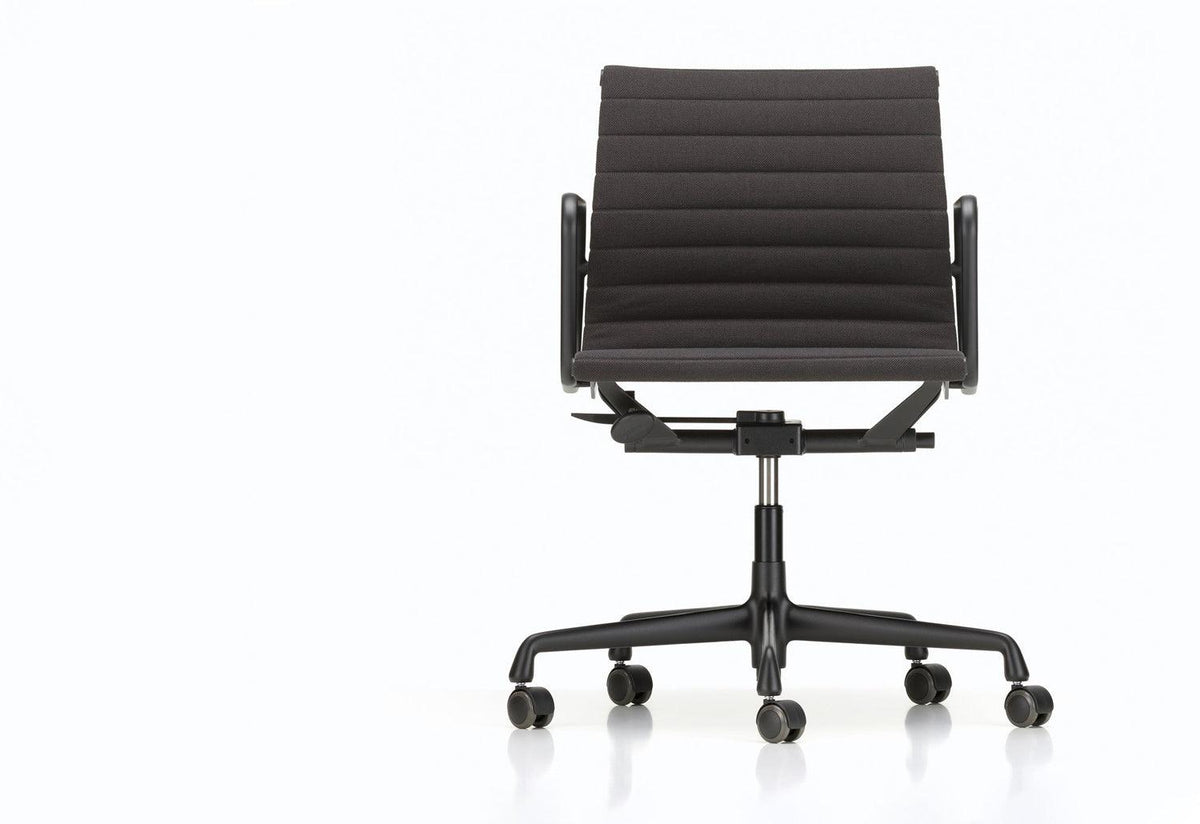 Eames EA 117 Chair, Charles and ray eames, Vitra