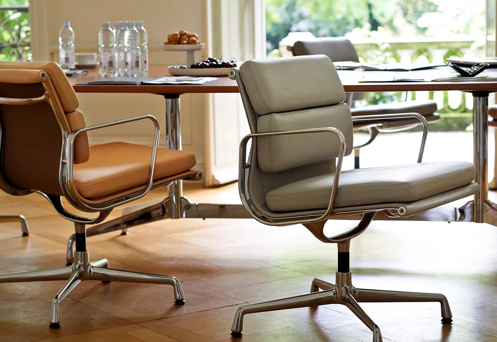 Eames EA 208 Chair
