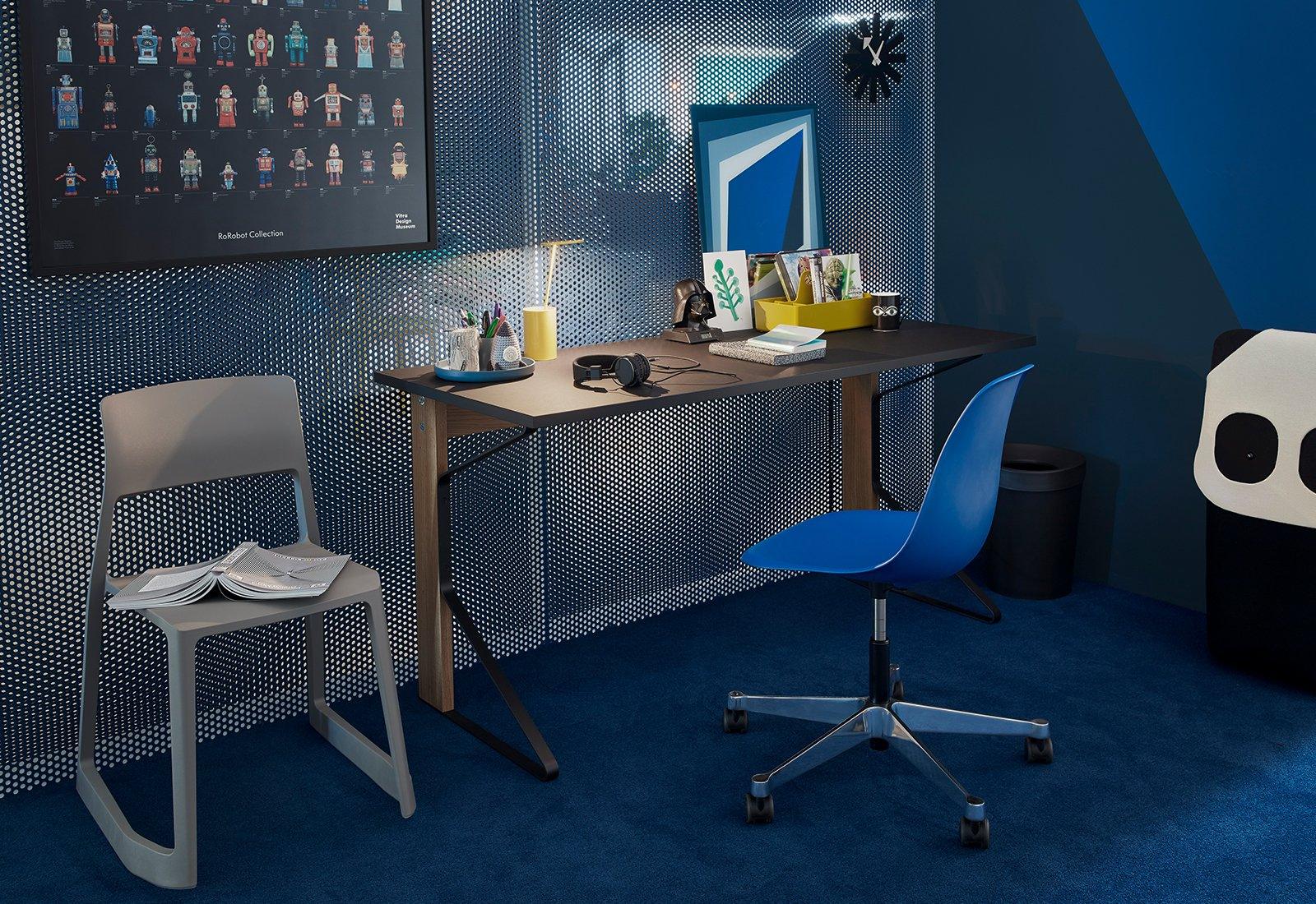 Eames RE PSCC Side Chair