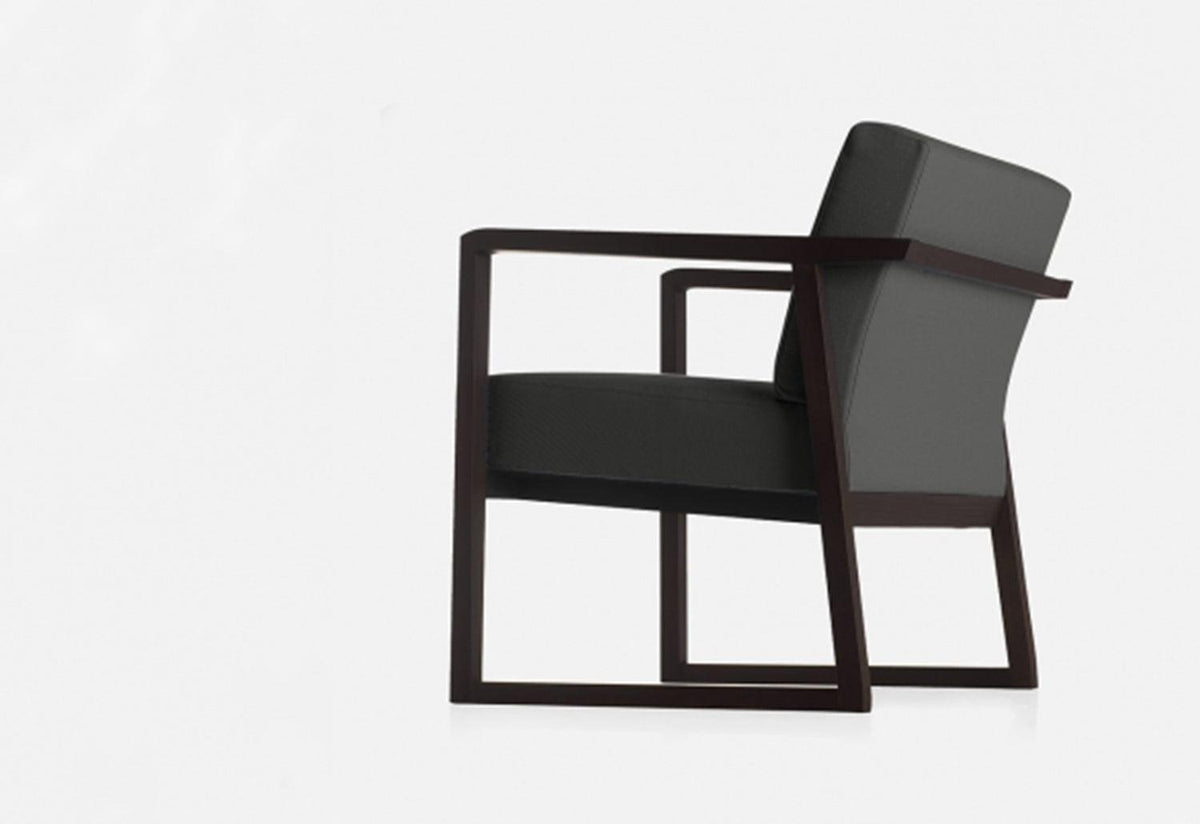 Pod Lounge Chair, Takashi kirimoto, Zilio a and c