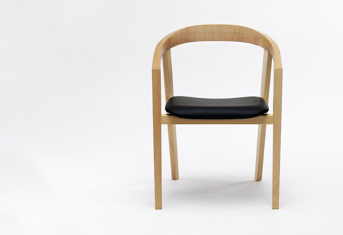 Ro Armchair, Tomoko azumi, Zilio a and c
