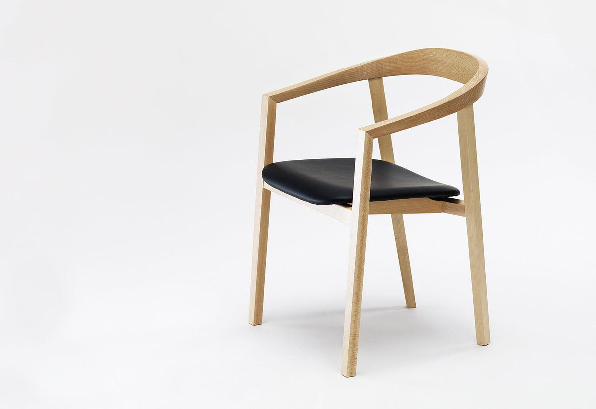 Ro Armchair, Tomoko azumi, Zilio a and c